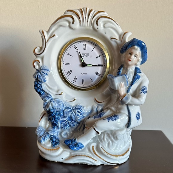landex Other - Old fashion little blue boy clock